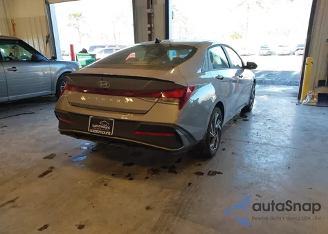 2025 Hyundai Elantra Sel Sport z USA, uszkodzony, nr VIN KMHLM4DG5SU872696